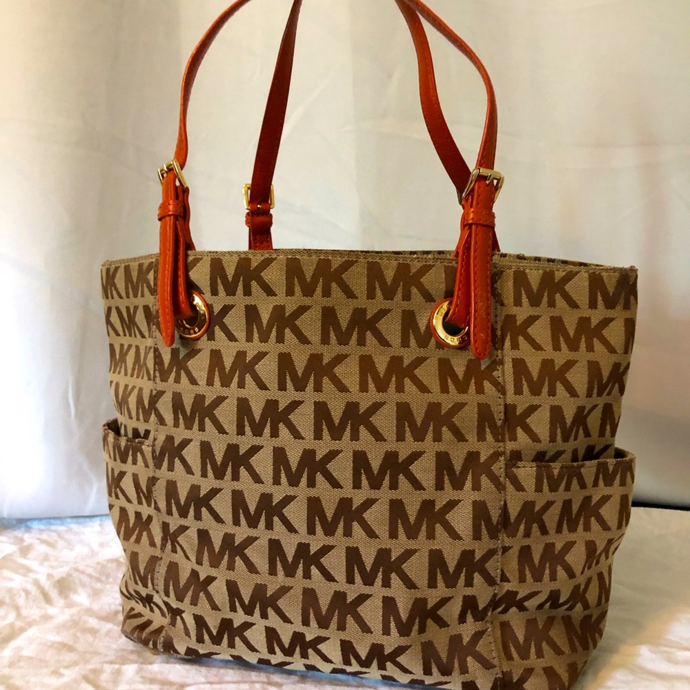 Michael Kors signature MK tote